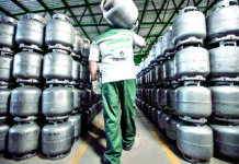 Ministro de Lula anuncia gratuidade em botijão de gás para 17 milhões de famílias