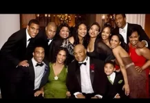 George Foreman, lenda do boxe, morre aos 76 anos