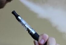 Governo dá 48 horas para empresas removerem propagandas de cigarros eletrônicos