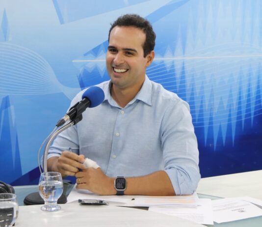 Lucas oficializa candidatura, mas chapa segue sem vice definido