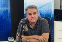 Após prisão de Bolsonaro, Efraim reage e assina pedido de tramitação de Impeachment contra Alexandre de Moraes