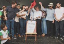 João Azevêdo entrega reforma de escola e pavimentação asfáltica em Pedro Régis e destaca presença do governo nos municípios