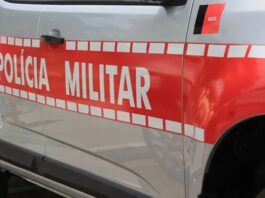 Na Paraíba, homem é preso após fazer de refém esposa e o próprio filho autista; suspeito ameaçava vítimas com faca e foice