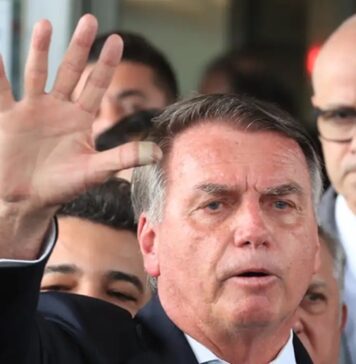 SEM PREVISÃO DE ALTA DA UTI: Bolsonaro tem piora renal e segue internado com pneumonia bilateral
