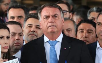 PGR defende que Bolsonaro seja mantido em prisão domiciliar