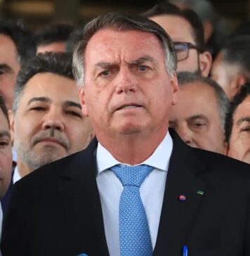 PGR defende que Bolsonaro seja mantido em prisão domiciliar