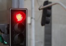 Saiba tudo sobre a nova proposta que facilita a retirada da CNH e dispensa aulas obrigatórias em autoescola