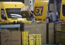 Crise se agrava, e Correios planejam demitir 10 mil funcionários; entenda