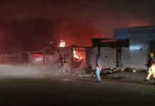 Incêndio de grandes proporções destrói casa e carros em João Pessoa