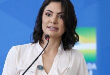Michelle Bolsonaro diz que Congresso está “de joelhos” diante do STF