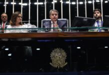 No Senado, Efraim exalta parceria com a UFPB nos 70 anos da instituição