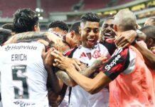 Flamengo goleia Sport e assume liderança do Campeonato Brasileiro