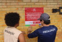 Quiosques podem ser multados por cobrar uso de banheiro na orla de João Pessoa