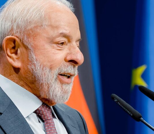 Governo Lula tem 51% de desaprovação e 45% de aprovação