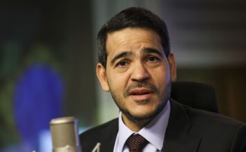 Lula diz que vai indicar novamente Messias ao STF