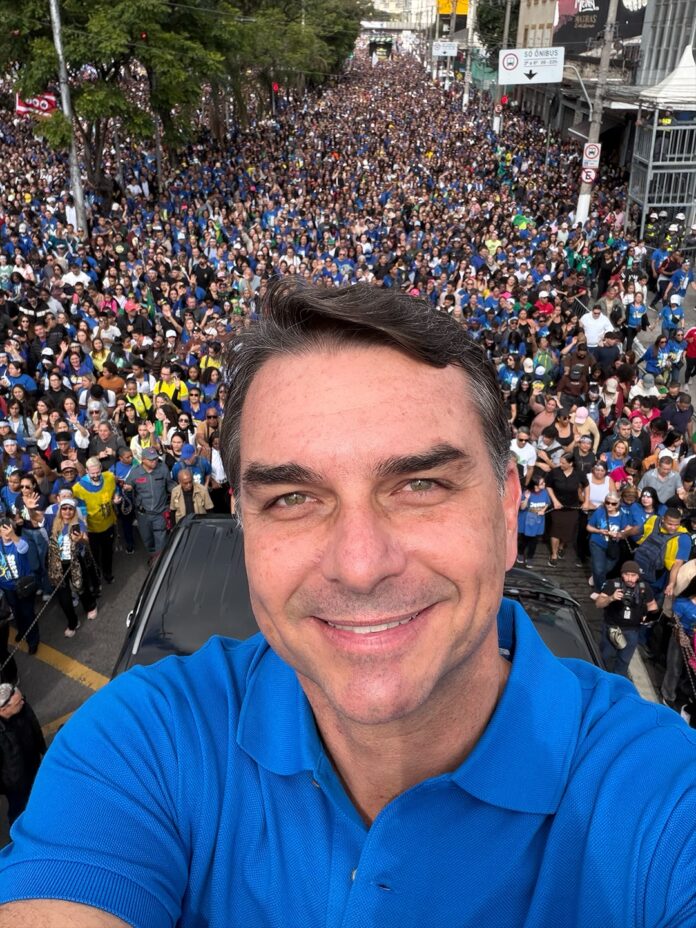 E-inspirador-ver-multidoes-proclamando-valores-que-fortalecem-a-familia-promovem-a-esperanca-e-