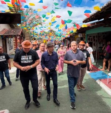 Em Campina Grande, Romeu Zema diz que prioridade é conquistar eleitores e não apoios políticos
