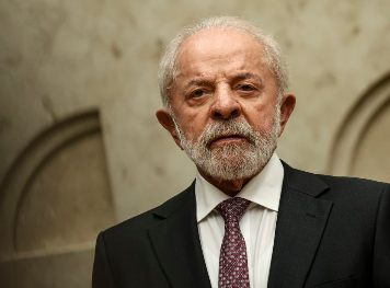Pesquisa revela que 56% não confiam no governo Lula