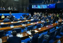 Partidos aguardam divisão dos R$ 4,9 bilhões do Fundo Eleitoral para 2026