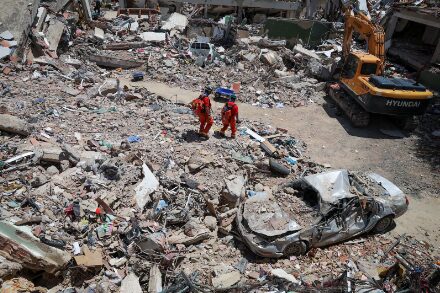 Número de mortos pelos terremotos na Venezuela sobe para 3.811