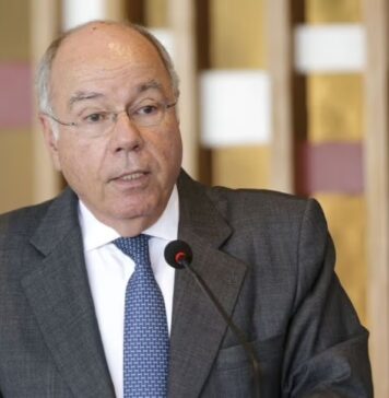 Tarifaço imposto pelos EUA ‘não tem lastro na realidade’, diz Mauro