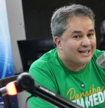 Efraim promete reduzir ICMS e critica aumento de impostos