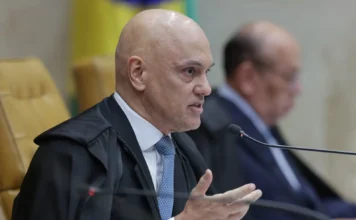 Moraes determina que Exército entregue pistolas, fuzil e espingardas de Bolsonaro à PF