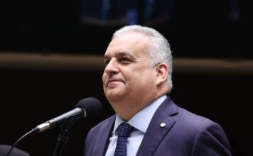 Candidato a vice-presidente de Flávio cumpre agenda na Capital