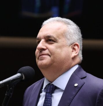 Candidato a vice-presidente de Flávio cumpre agenda na Capital