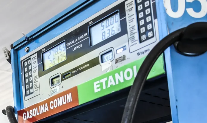posto_de_gasolina_jfcrz_abr_0605223813-1