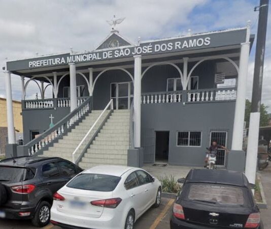 Justiça acata denúncia contra prefeito, primeira-dama e mais seis pessoas