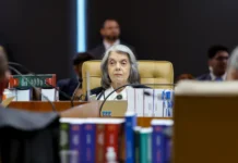 Cármen Lúcia diz estar triste e consternada durante sessão do STF